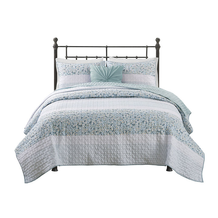 Gracie Mills Glenn Coastal Breeze 5-Piece Seersucker Comforter Ensemble with Coordinating Throw Pillows