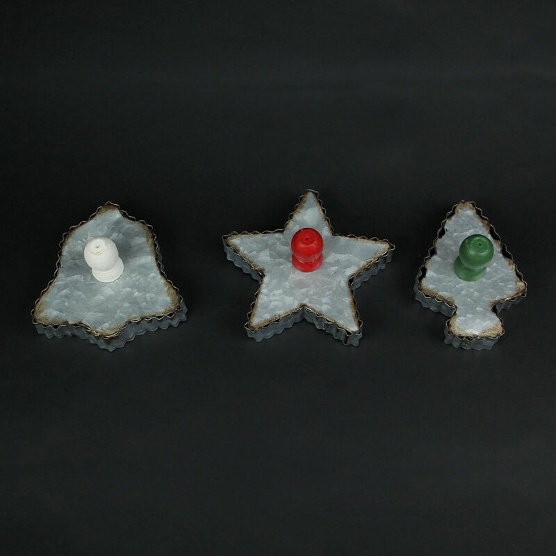 Set of 3 Oversized Galvanized Zinc Finish Holiday Christmas Cookie Cutter Wall Hooks - Perfect for Adding a Festive and Unique Touch to Your Kitchen Space image number 3