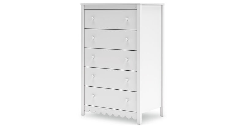 Hallityn Chest of Drawers image number 2