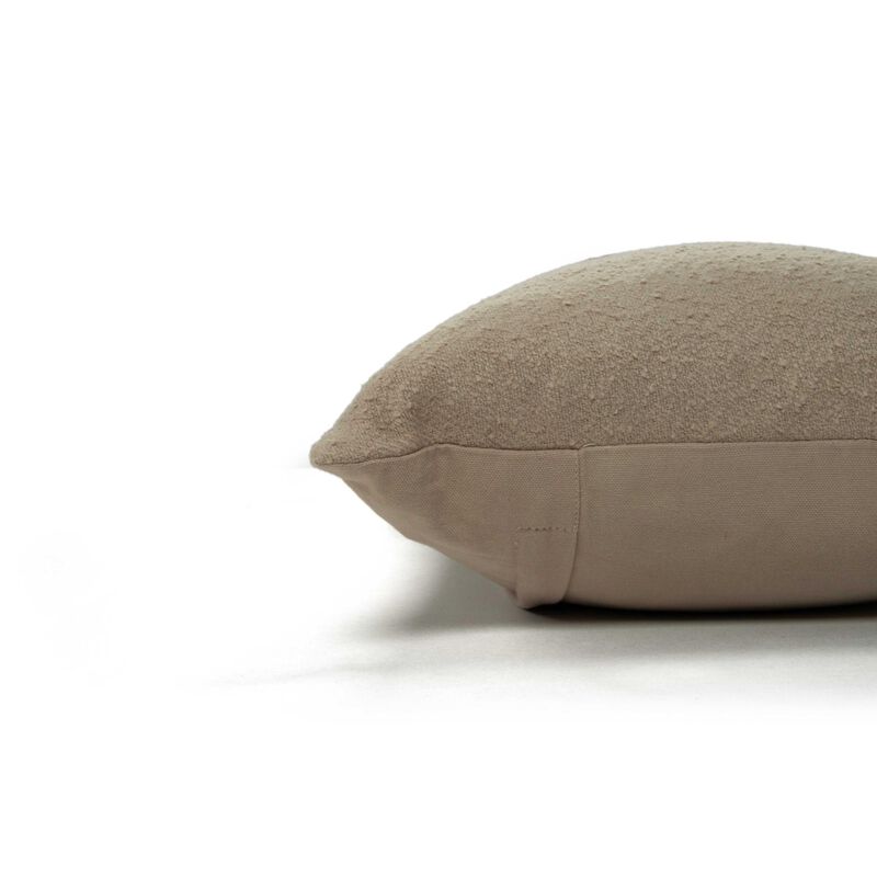 T22426 Pillow