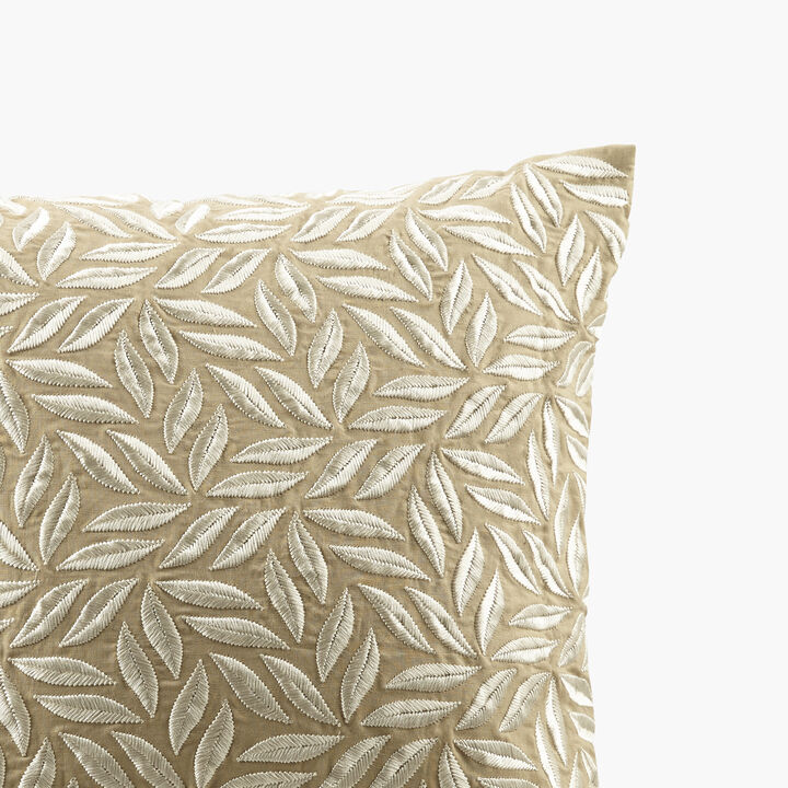 Gracie Mills Simpson Embroidered Square Decor Pillow