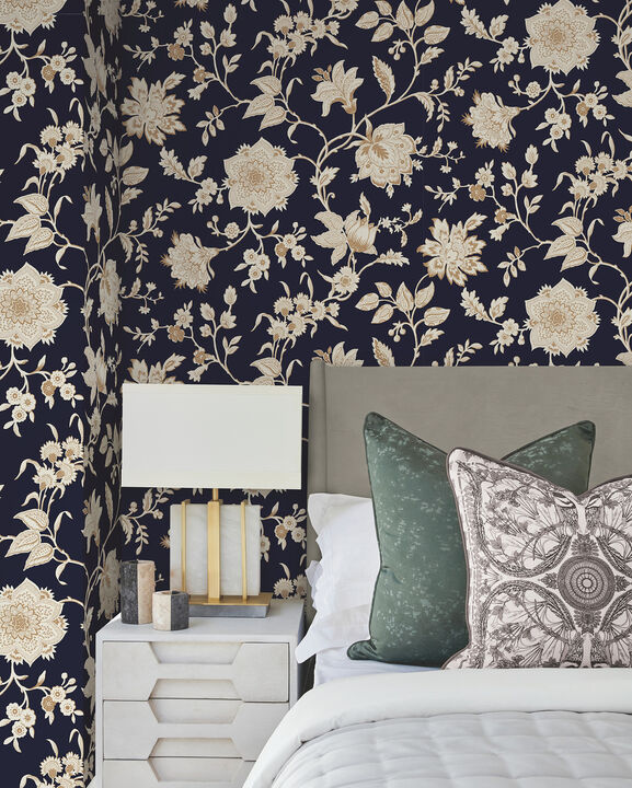 Sutton Black Wallpaper