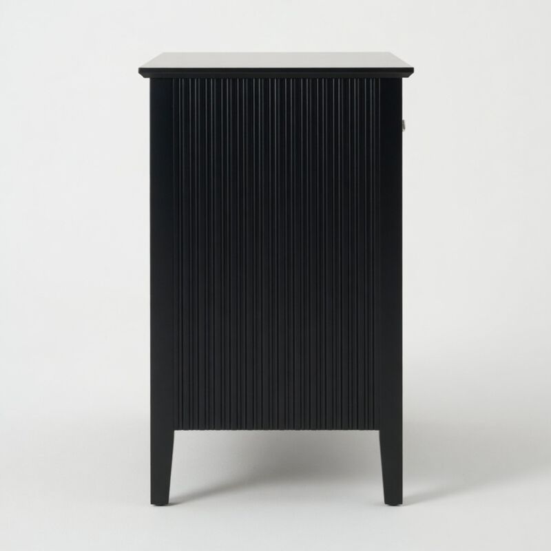 Bekkig Modern 3-Drawer Dresser image number 7