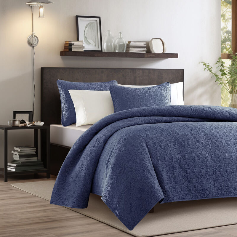 Sandy Reversible Quilt Set image number 0