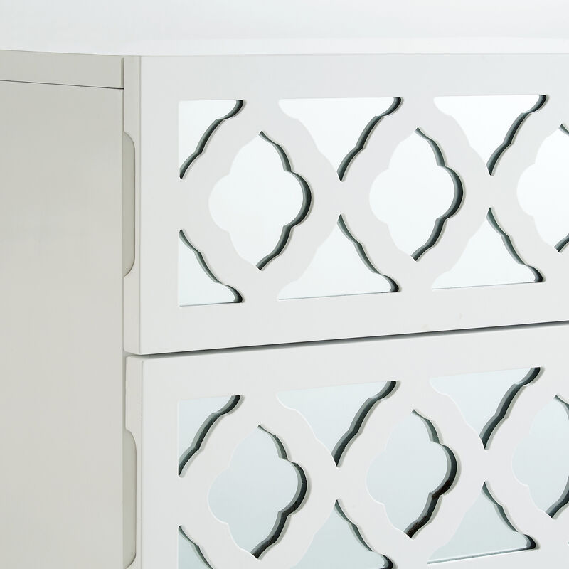 HomeRoots 24" Light Gray And Mirrored Glass Wood Cutwork End Table With Three Drawers image number 5