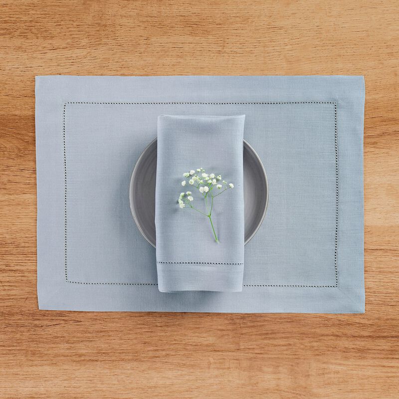 Solino Home Classic Hemstitch 100% Linen Dinner Napkins &ndash; Set of 4, 20 x 20 in, Machine Washable, Holiday and Everyday Dining