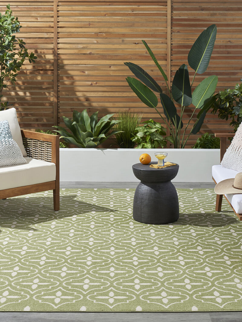 Nourison Essentials NRE04 Green/Ivory 8' x 10' Rug