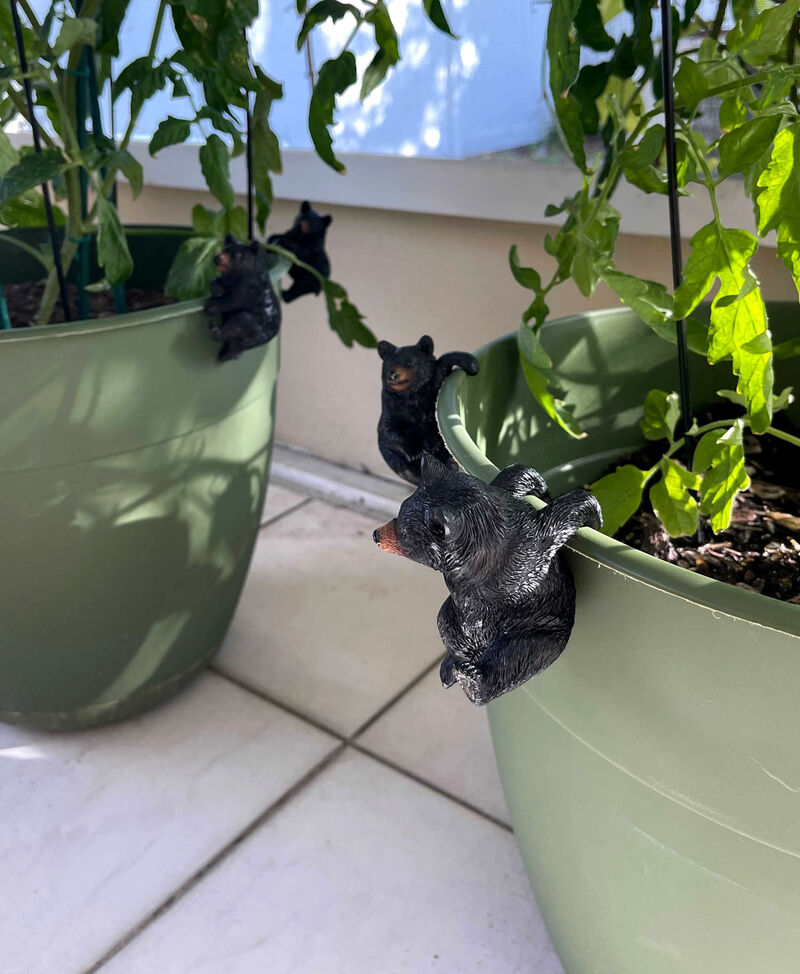 Set of 4 Black Bear Planter Pot Hanging Decorative Figurines Resin Plant Decor image number 3