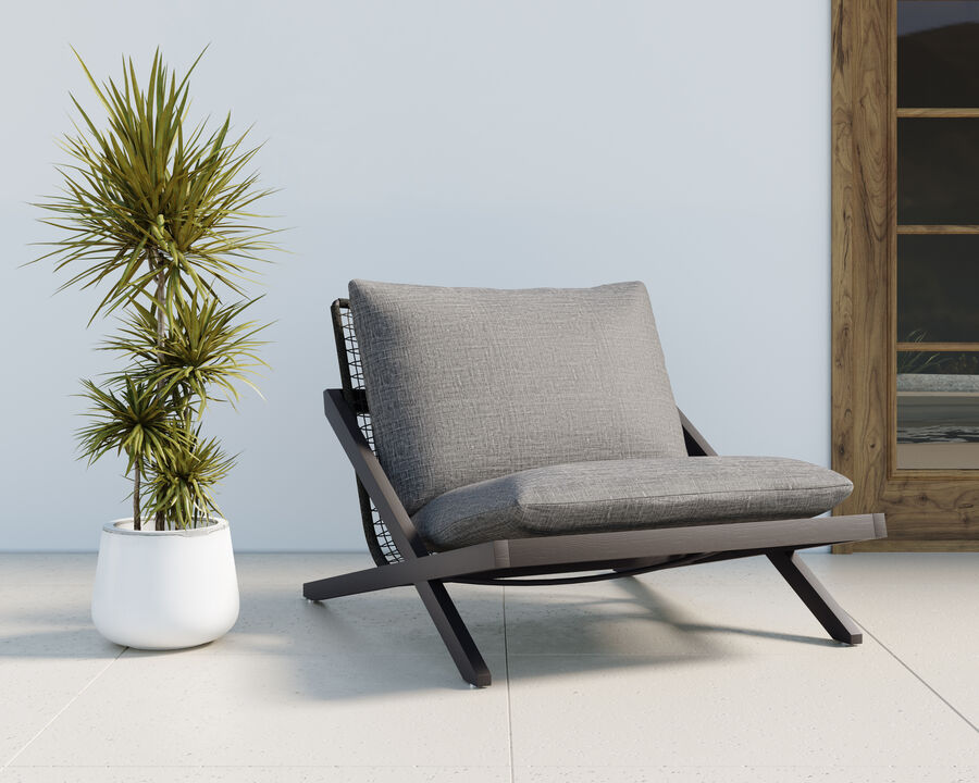 Bari Lounge Chair