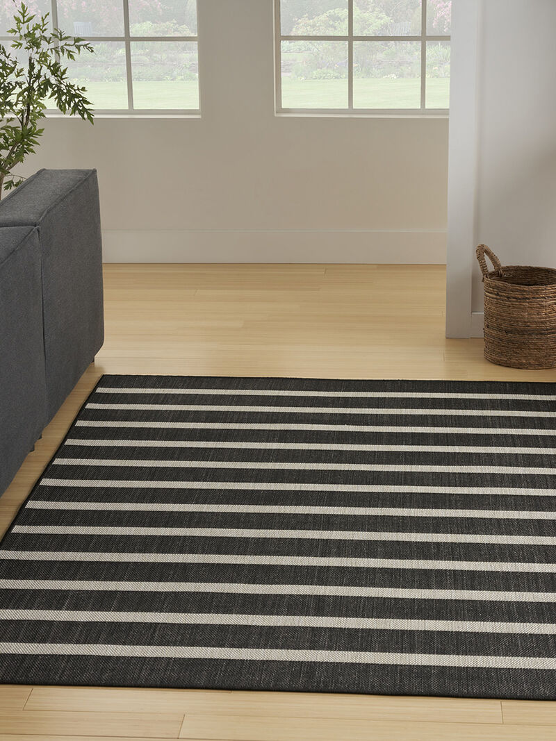 Positano POS03 Black/Ivory 4' x 6' Rug