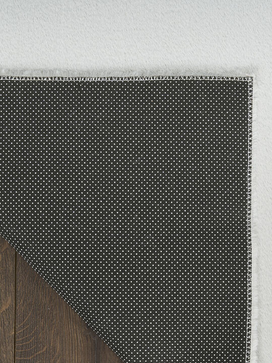 Soft Plush Rabbit Fur SFF01 Silver 4' x 6' Rug