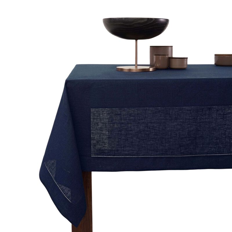 Solino Home Classic Hemstitch 100% Linen Tablecloth &ndash; Handcrafted, Machine Washable, Perfect for Holiday and Everyday Dining