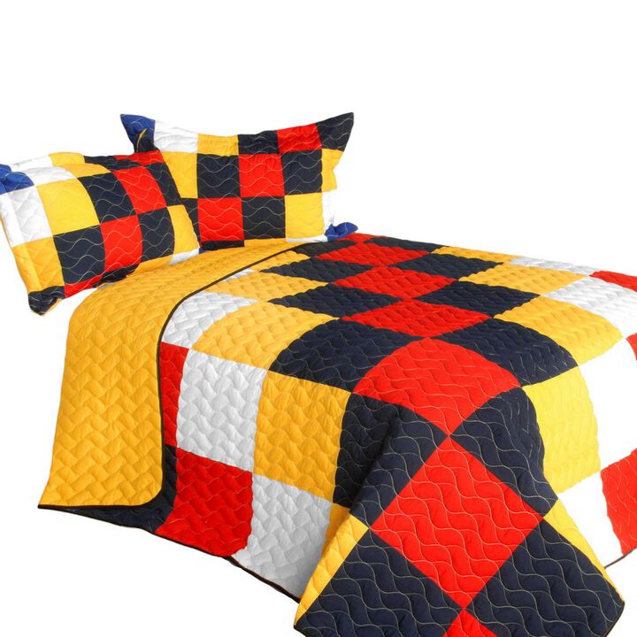 Geometric Patchwork Quilt 3 piece Set with Vermicelli Quilting for All-Season Comfort