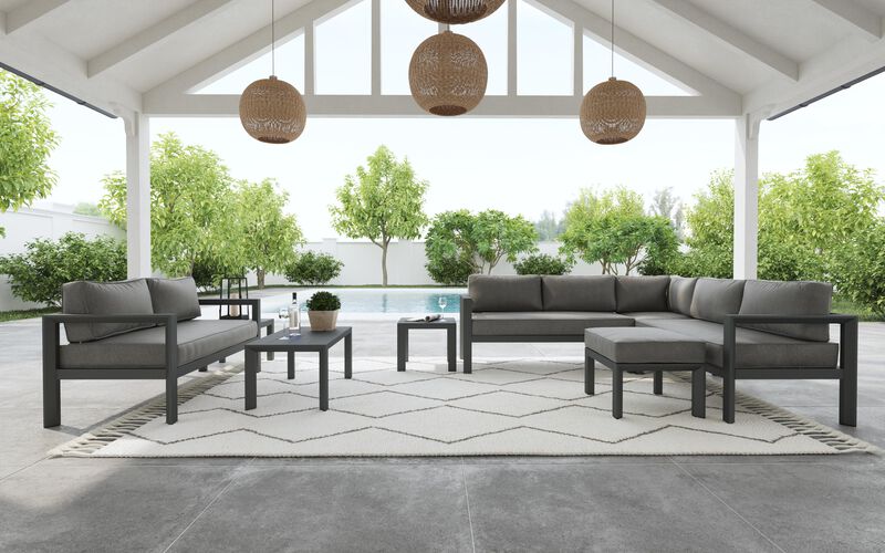 Grayton 5-Seat Sectional with End Tables