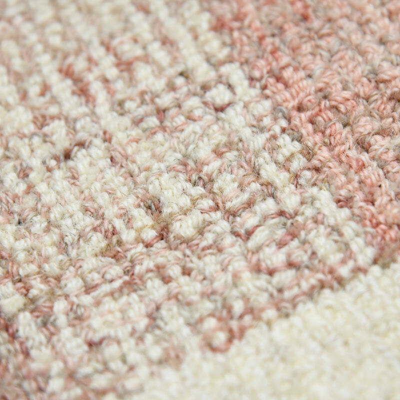 HomeRoots 4' X 6' Pink And Ivory Wool Plaid Hand Tufted Area Rug image number 5