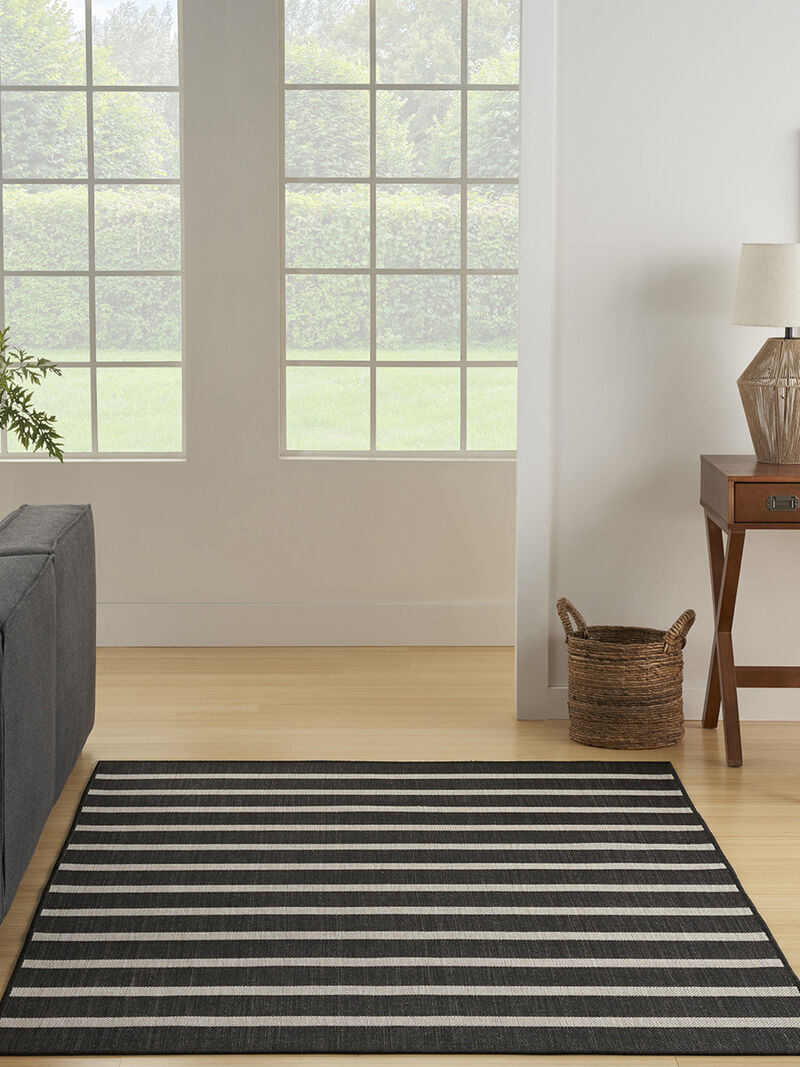 Positano POS03 Black/Ivory 4' x 6' Rug
