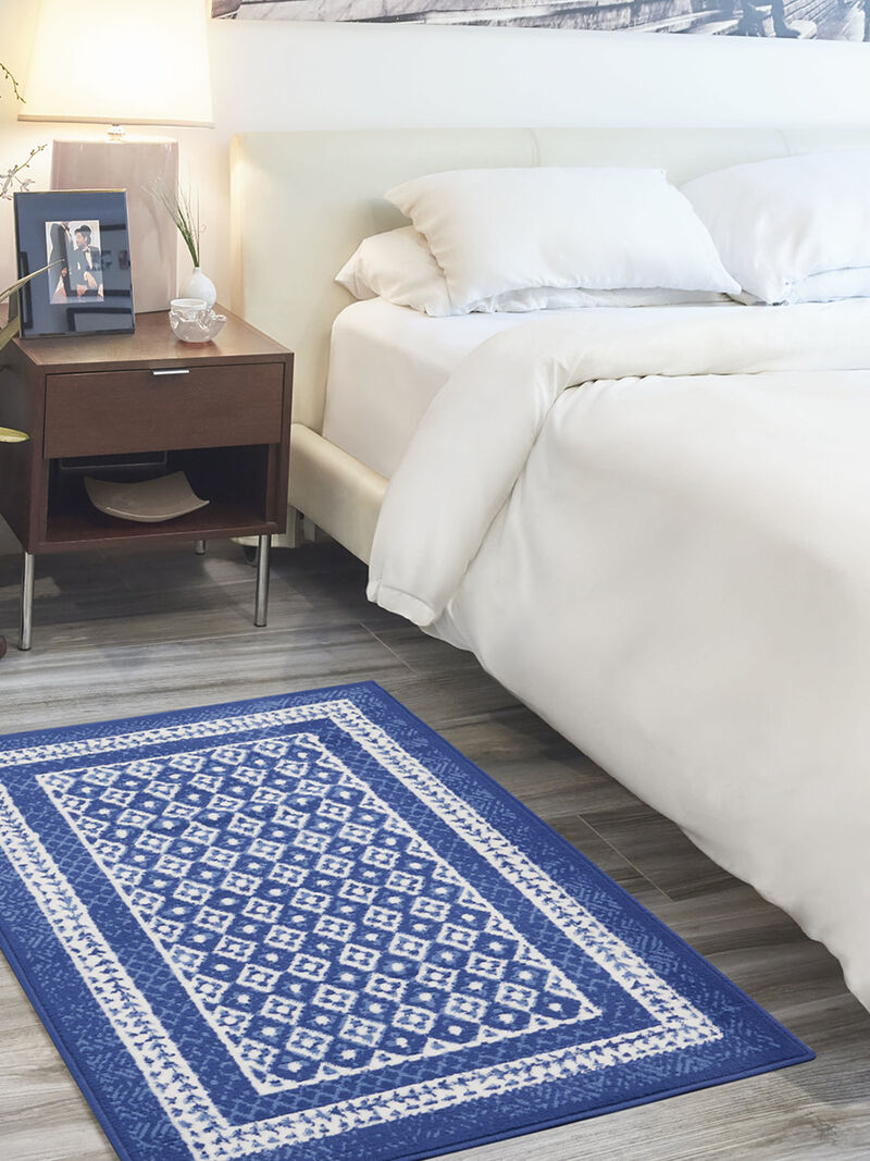 Whimsicle WHS13 Navy 3' x 5' Rug