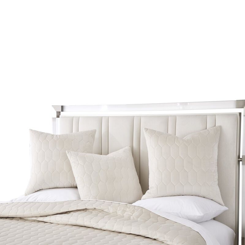 Michael Amini Niagara 4-Piece King Quilt Set - Sand image number 3