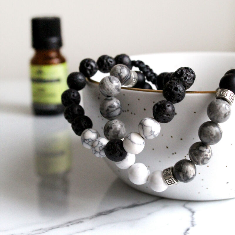 Create Your Own Bow Bracelet Gift Set image number 1
