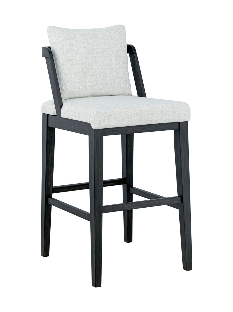 Liam Barstool image number 1