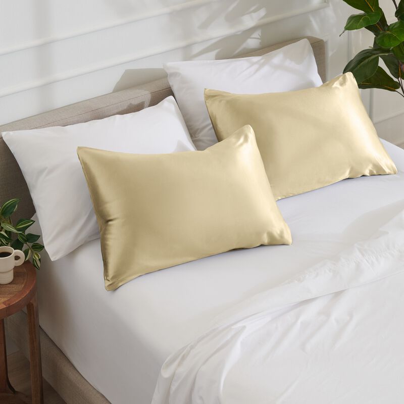 Satin Pillowcase Set for Hair and Skin image number 4