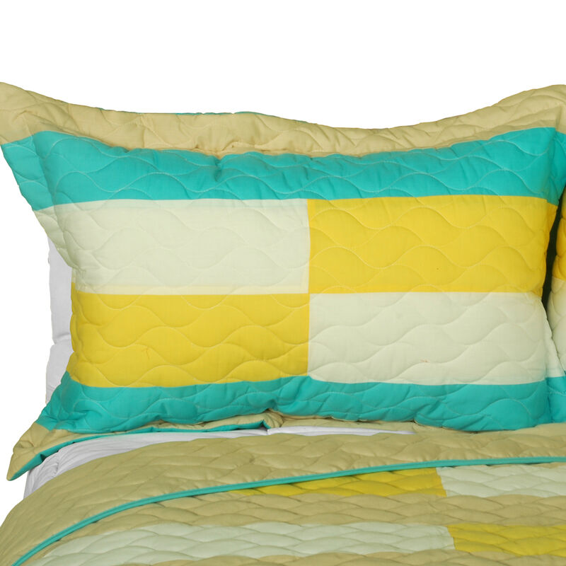 3 Piece Vermicelli-Quilted Patchwork Quilt Set for Cozy Bedroom Decor-Yellow image number 4