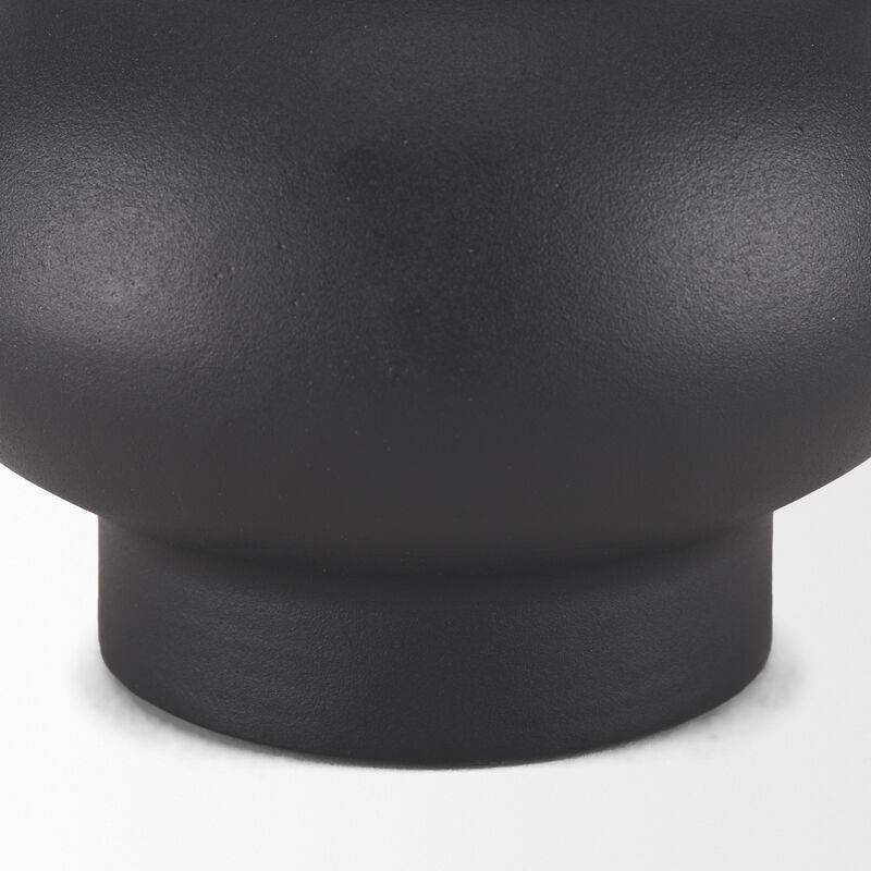 Tasya Large Vase image number 8