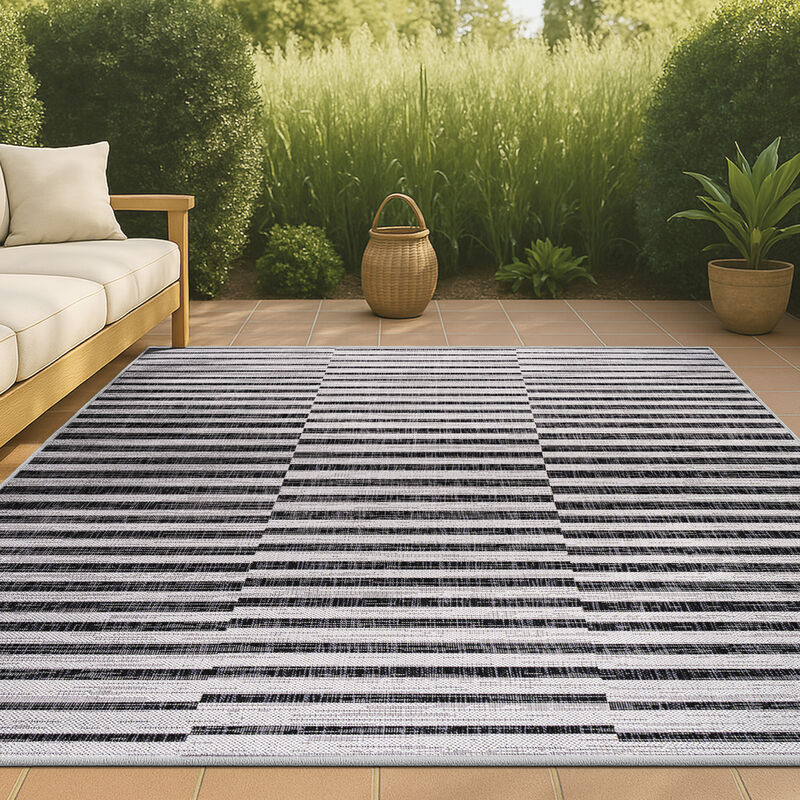 Sukie Modern Offset Stripe Indoor/Outdoor Area Rug