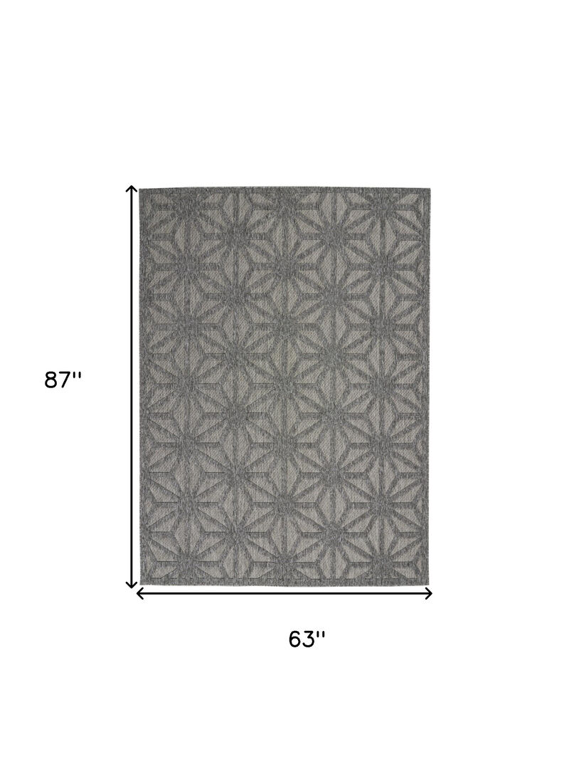 HomeRoots Geometric Indoor Outdoor Area Rug image number 3