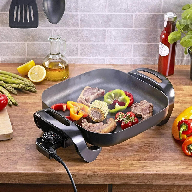Brentwood 12 in. Electric Skillet with Glass Lid in Black