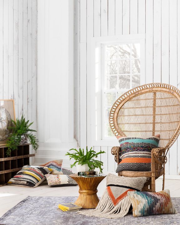 P0094 Multi 22"x22" Down Pillow