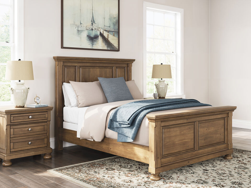 Vandenmore King Panel Bed