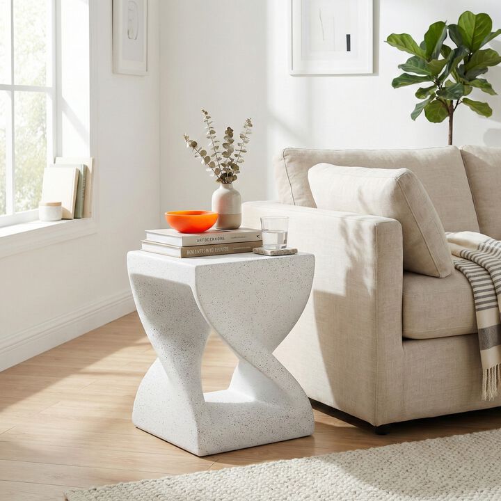Voplat End Table