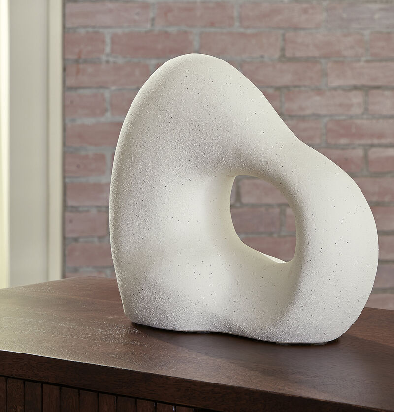 Arthrow Ceramic Short Sculpture image number 1