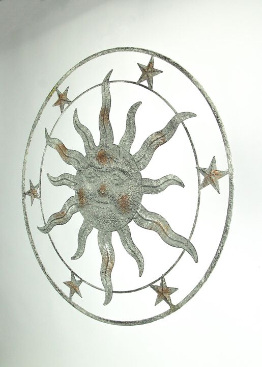 21.5 Inch Diameter Weathered Gray Finish Sun Face Wall Hanging