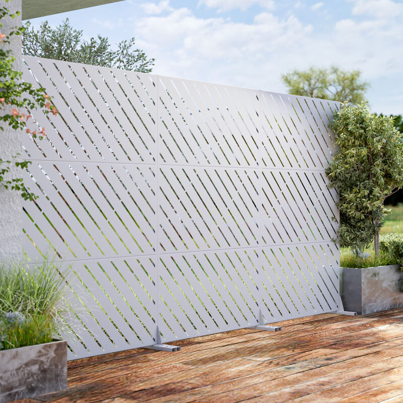 Arched Metal Outdoor Privacy Screen, Freestanding Outdoor Divider Decorative Privacy Fence