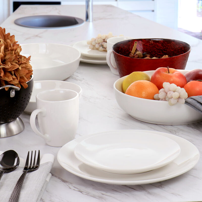 Elama Iris 32 Piece Porcelain Dinnerware Set with 2 Serving Bowls in White