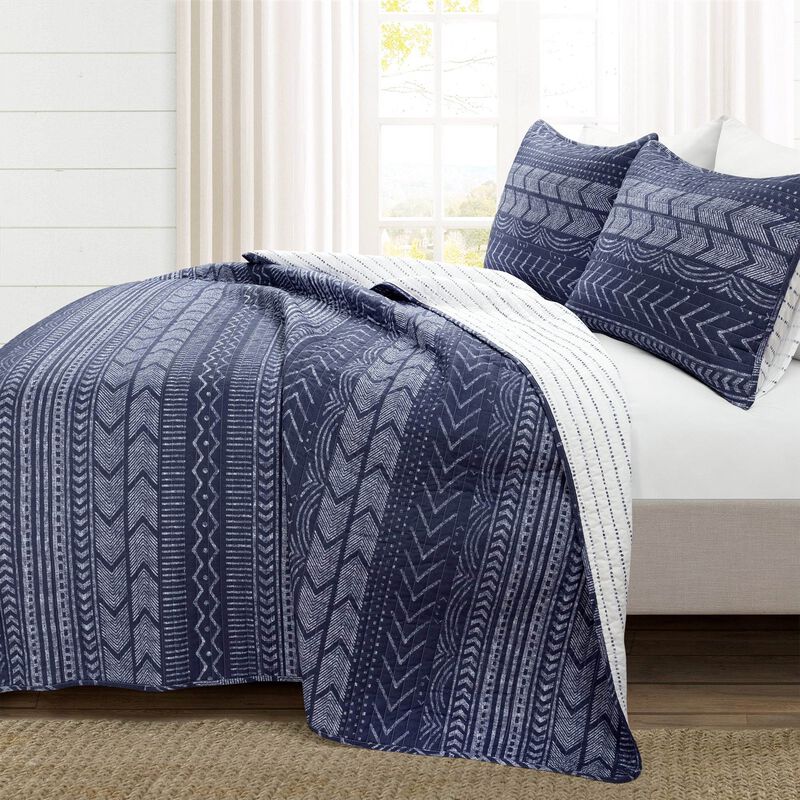 Hivvago King size Scandinavian Chevron Navy Blue White Reversible Cotton Quilt Set