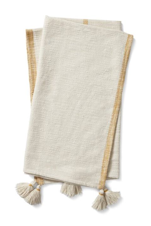 Finn TMH0001 Ivory Throw