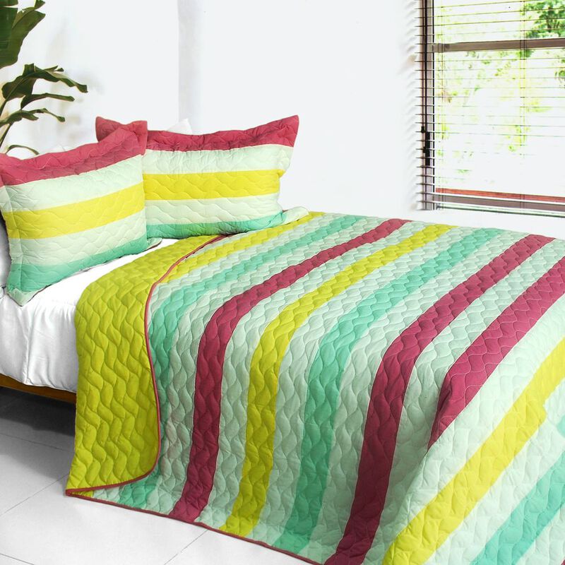 3-Piece Quilted Patchwork Quilt Set Soft Lightweight Bedding image number 0