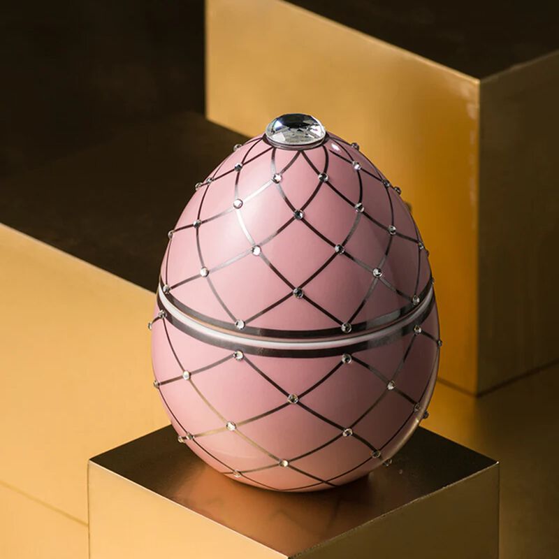 Candle in Ceramic Egg BOIS DE ROUSSIE 7 oz Rose with Silver Stripes 5.12 diam. x 6.5 in image number 2