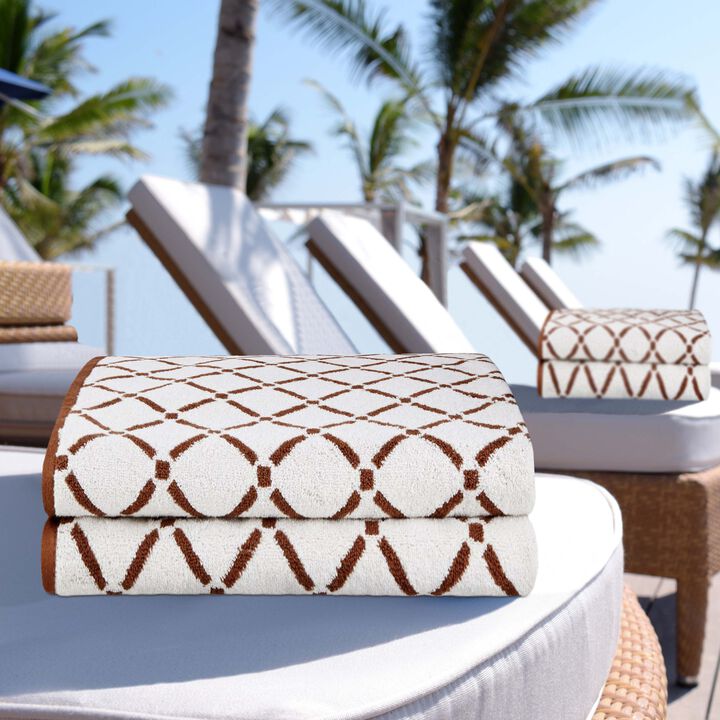 2 Piece Cotton Bath Sheet Set with Diamond Geometric Pattern