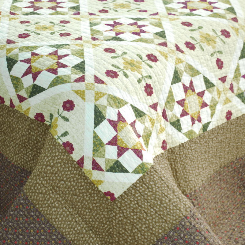 Queen Size Cotton 3-Piece Vermicelli Quilted Printed Quilt Set with Shams image number 4