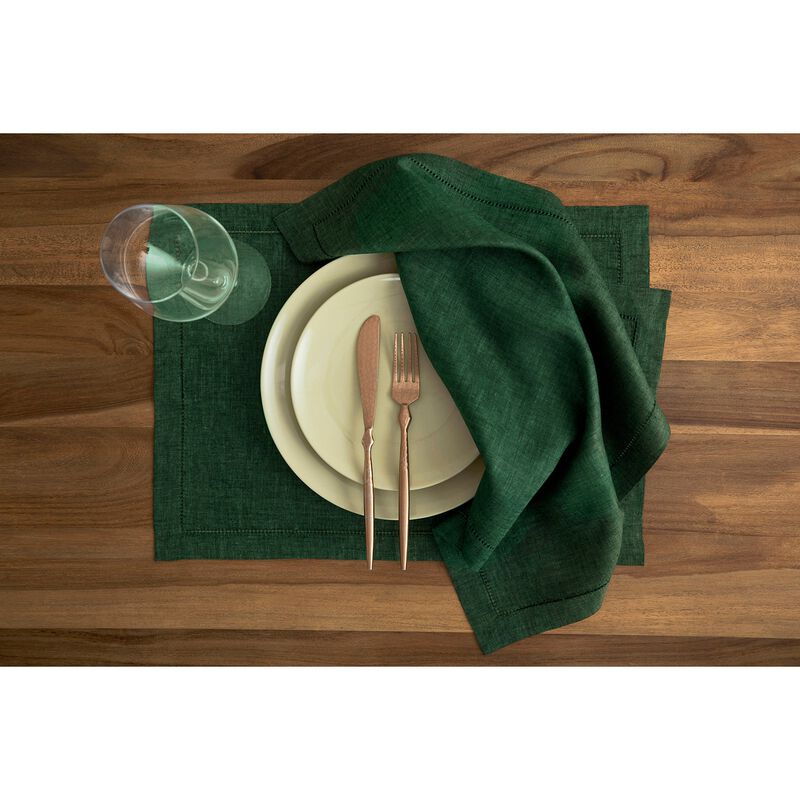 Solino Home Milan 100% Linen Dinner Napkins &ndash; Set of 4, 20 x 20 in, Machine Washable, Holiday and Everyday Dining