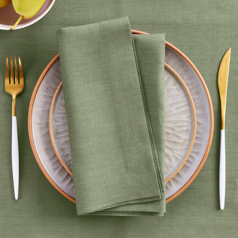 Solino Home Fete 100% Linen Dinner Napkins &ndash; Set of 4, 20 x 20 in, Machine Washable, Holiday and Everyday Dining