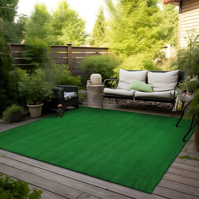World Rug Gallery Artificial Turf Solid Grass Indoor Outdoor Area Rug:  Stain & Fade-Resistant,  Low Pile