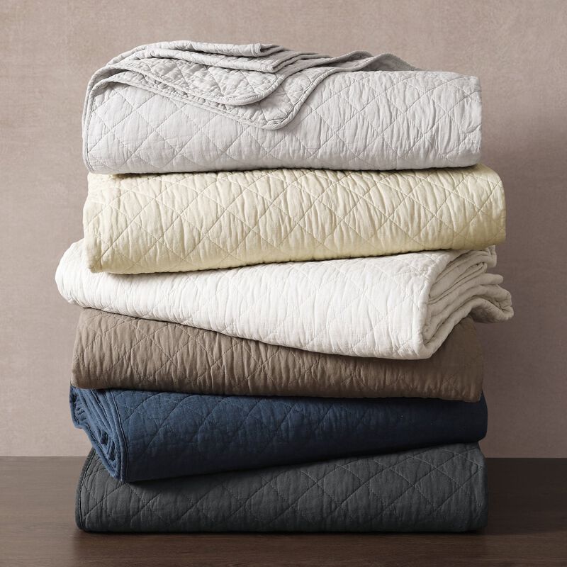 Cotton Comfort King White Quilt Set image number 2
