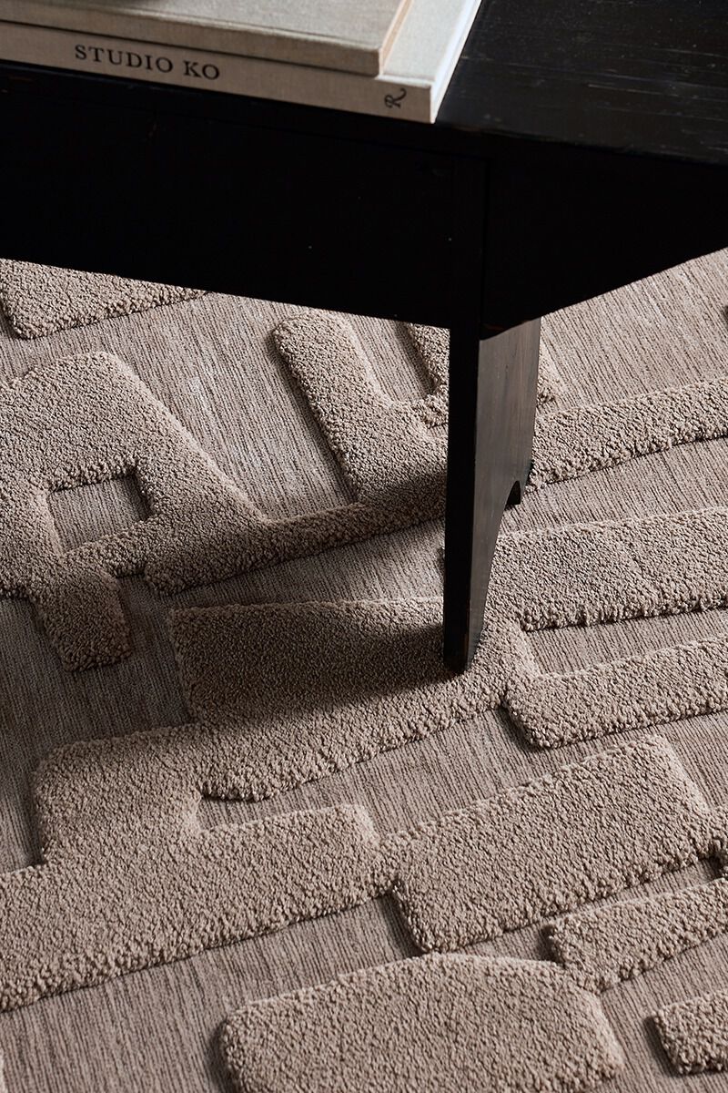 Petros Corsen Dove 8'6" x 11'6" Rug image number 3
