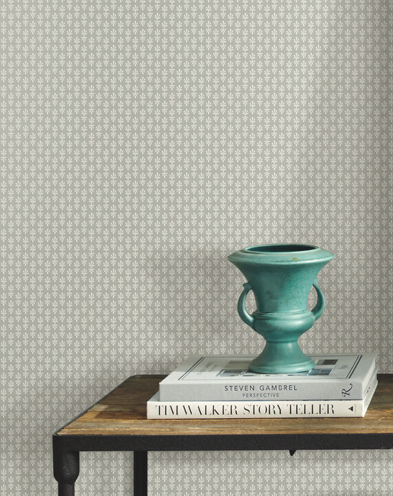 Petal Grey & White Wallpaper
