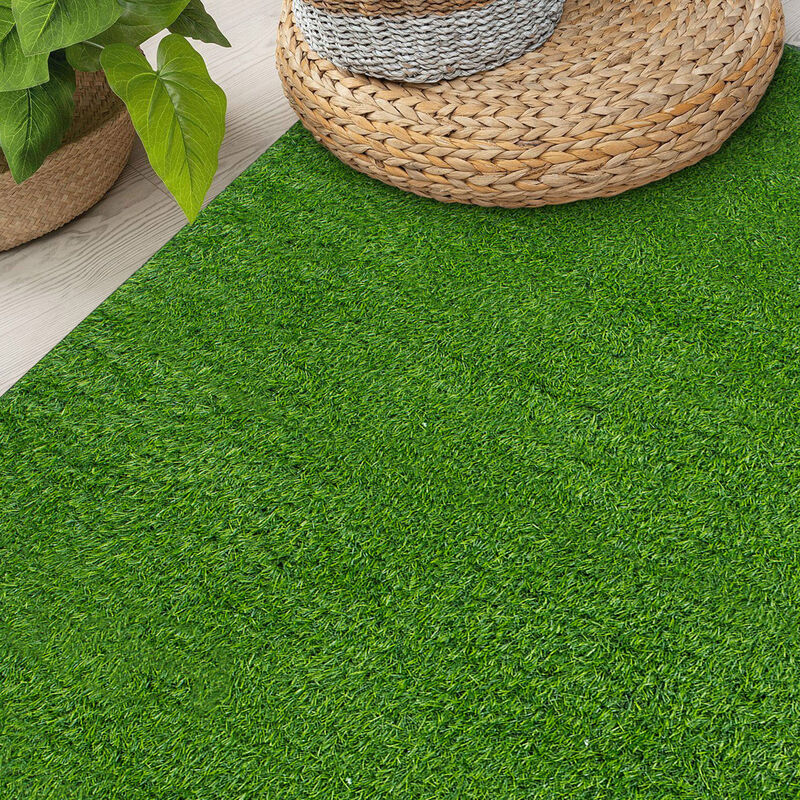 World Rug Gallery Artificial Turf Solid Grass Indoor Outdoor Area Rug:  Medium Pile,  Stain & Fade Resistant image number 9